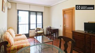 Lloguer Pis a Cortes-Huertas. Apartamento de 1 dormitorio con balcón en alquiler en centro, ma