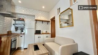 Flat in Embajadores-Lavapiés