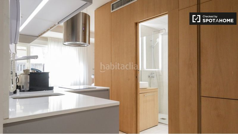 Foto ab127e4c-9e56-4021-97ac-87c201bec5a9. Alquiler piso apartamento en alquiler en chueca, en Madrid