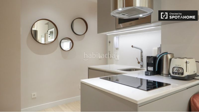 Foto dfaff853-9793-40e1-a1a0-ba37cc7debd3. Alquiler piso apartamento en alquiler en chueca, en Madrid