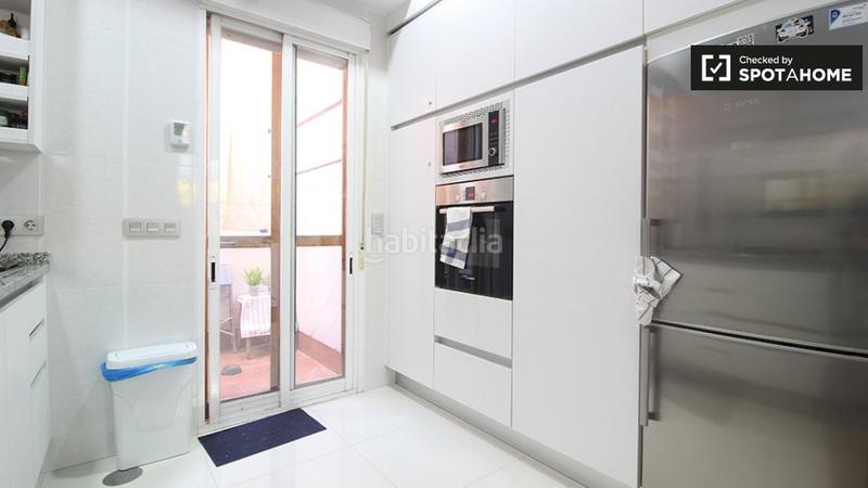 Foto 76e8f540-4d68-42f8-b66c-0a98d7f63f00. Rent flat with heating in Ciudad Jardín Madrid