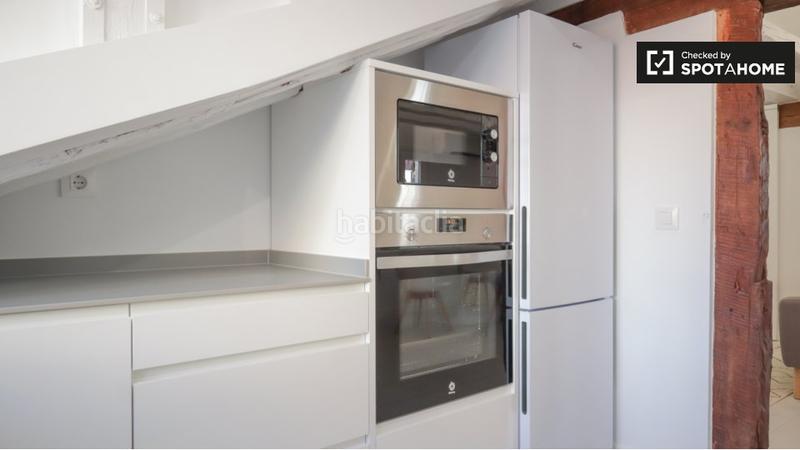 Foto 4487fb3d-52db-498c-9161-31c4dc6a39e4. Alquiler piso apartamento de 1 dormitorio en alquiler en Palacio, en Madrid