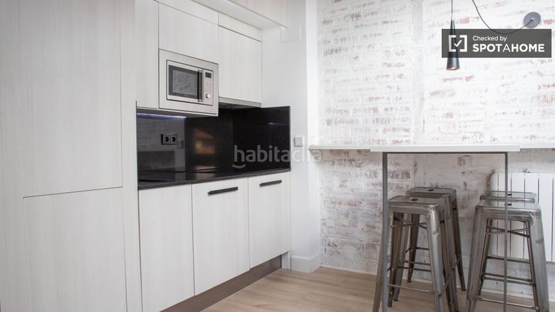 Foto 18971ff6-8a5a-4b1d-9578-51ebf032373f. Alquiler piso estudio en alquiler en justicia, en Madrid