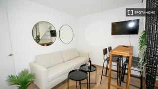 Lloguer Pis a Pradolongo. Piso de 3 habitaciones en alquiler en pradolongo, madrid