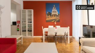 Lloguer Pis a Embajadores-Lavapiés. Apartamento de 2 dormitorios en alquiler en cortes, madrid
