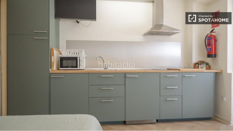 Foto 69c7127d-0d6f-499c-9771-3bd4390ca64d. Alquiler piso estudio en alquiler en plaza de castilla, en Madrid