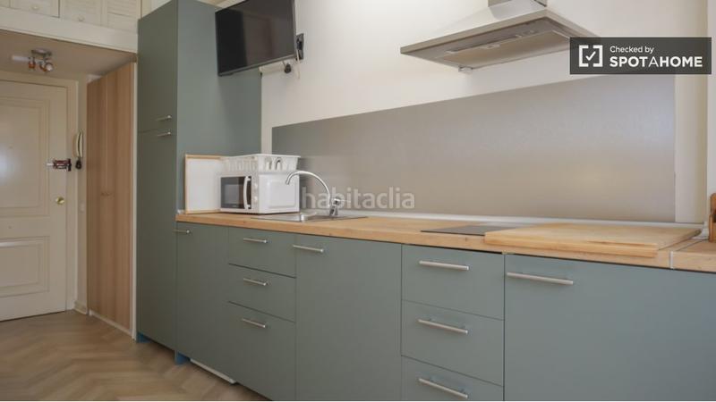 Foto f7f92de5-5d4f-473d-b7df-bf4d15623e27. Alquiler piso estudio en alquiler en plaza de castilla, en Madrid