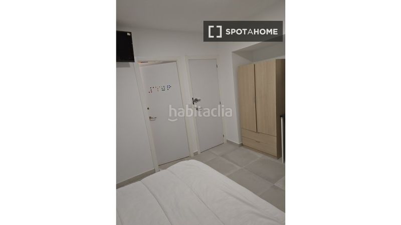Foto ea783f8f-3e8f-4e42-854d-f96c23dd70df. Miete etagenwohnung mit heizung in Lucero Madrid