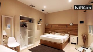 Flat in Sol