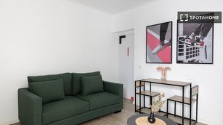 Etagenwohnung in Universidad
