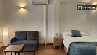 Rent Flat in Valdeacederas. Estudio en alquiler en valdeacederas, madrid