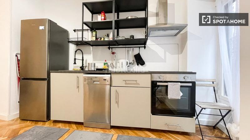 Foto caa4033e-8cf9-4a77-9cc6-3e0db038c81d. Alquiler piso apartamento de 1 dormitorio en alquiler en embajadores, en Madrid