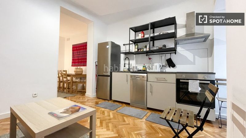 Foto 1703d686-1928-4af6-8032-be536f861f98. Rent flat with heating in Embajadores-Lavapiés Madrid