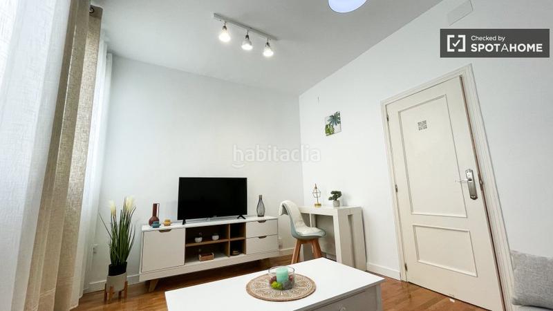 Foto ae2ee424-67d2-4935-9d97-6b7cdc98fa41. Lloguer pis amb calefacció a Gaztambide Madrid