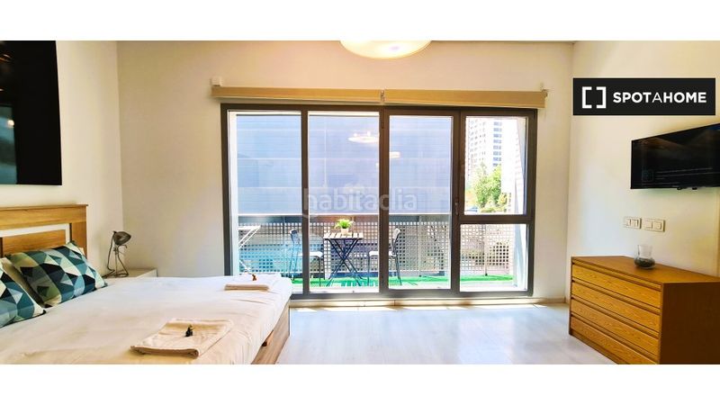 Foto 98bac2c3-0bb0-4704-8e90-e681ee2a5099. Rent flat with heating in Virgen del Cortijo-Manoteras Madrid