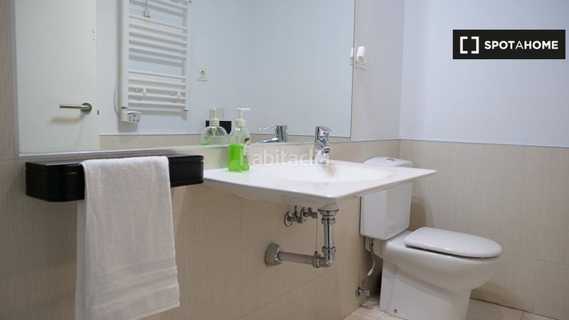 Foto a2a100ad-ed63-4731-833a-2ce9f4f7ab4d. Rent flat with heating in Virgen del Cortijo-Manoteras Madrid