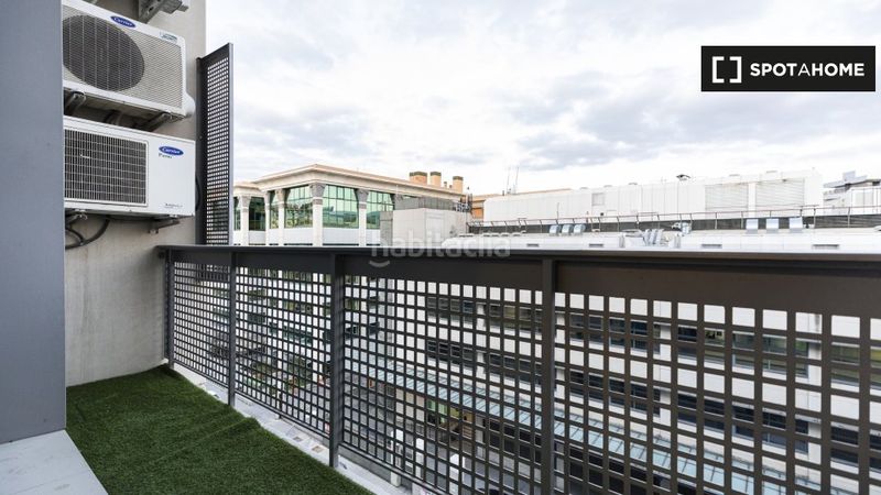 Foto c0a10ed7-bdcc-4f64-8724-58b87e79476a. Rent flat with heating in Virgen del Cortijo-Manoteras Madrid