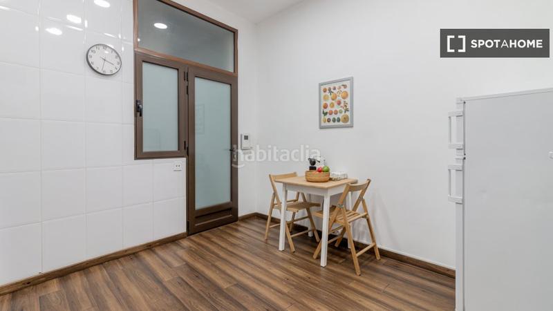 Foto 9eacbe6f-5050-4a8c-bcd6-f659d529d44b. Alquiler piso apartamento de 2 dormitorios en alquiler en Sol, en Madrid