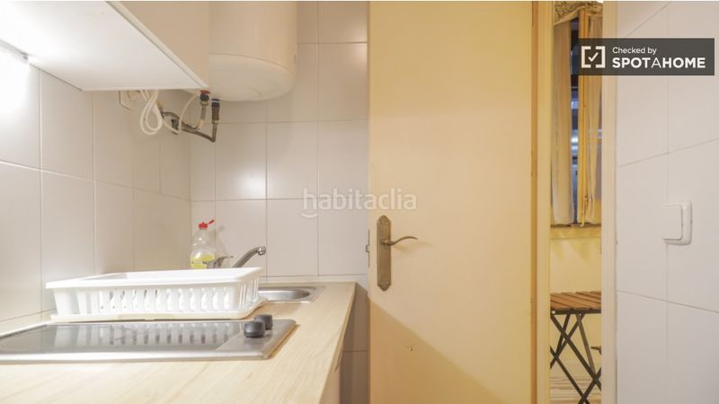 Foto a30c0238-dec4-4254-90e2-539636ce29cb. Rent flat with heating in Embajadores-Lavapiés Madrid