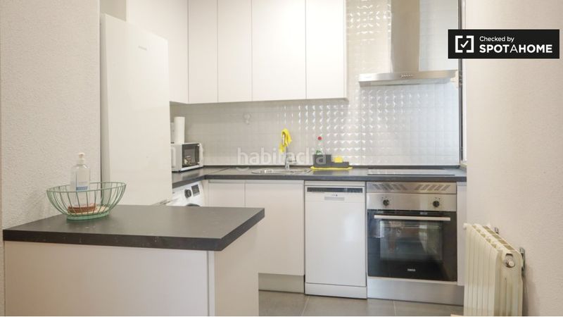 Foto 306bab38-91d5-4ffe-8147-a87519474363. Miete etagenwohnung mit heizung in Valdezarza Madrid