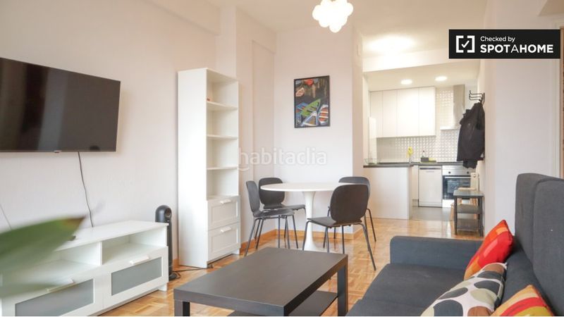 Foto aaf2f13b-fd3c-43ac-94bb-02813e7d0b33. Miete etagenwohnung mit heizung in Valdezarza Madrid