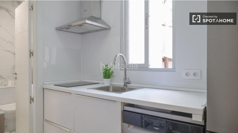Foto 32f005cd-5778-4af6-bc2f-62f5ade2d69c. Alquiler piso apartamento de 2 dormitorios en Acacias, en Madrid