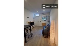 Miete Etagenwohnung in Pueblo Nuevo. Piso de 1 dormitorio en alquiler en pueblo nuevo, madrid.