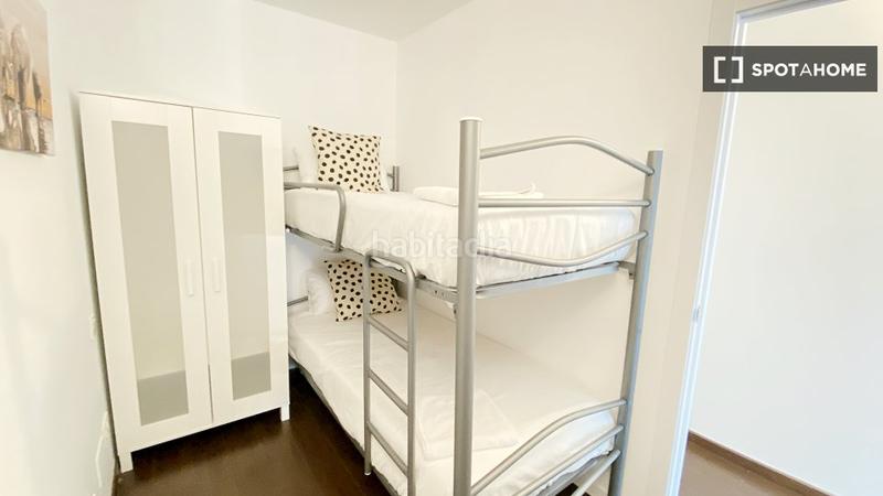 Foto 8c575908-f5b9-453e-a551-c055c56d1083. Rent flat with heating in Virgen del Cortijo-Manoteras Madrid