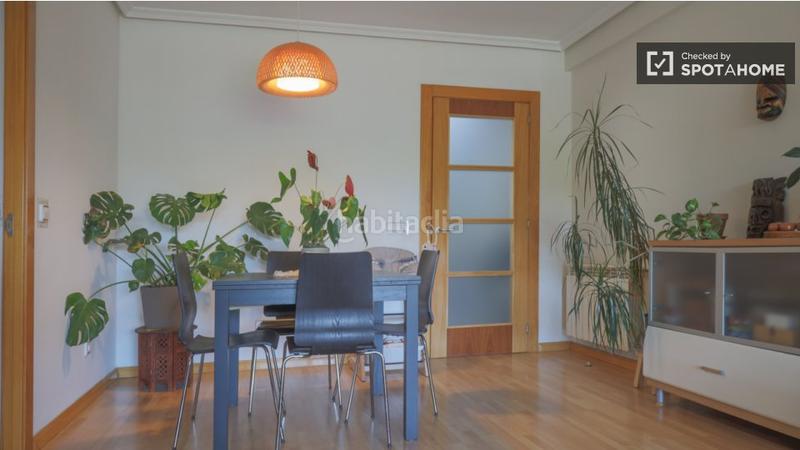 Foto 336f18e8-f0b3-4d9a-9125-9d81233bec1d. Miete etagenwohnung mit heizung in Moscardó Madrid