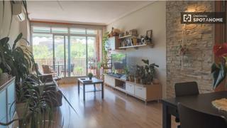 Rent Flat in Moscardó. Piso en alquiler de 4 dormitorios en moscardó, madrid