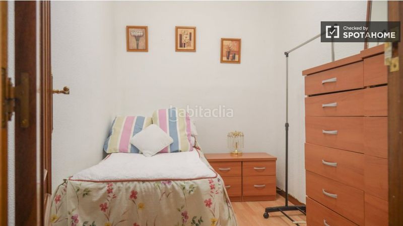 Foto a7a8f3a3-f52e-4b7a-9663-c7ce44ea2288. Lloguer pis amb calefacció a Embajadores-Lavapiés Madrid