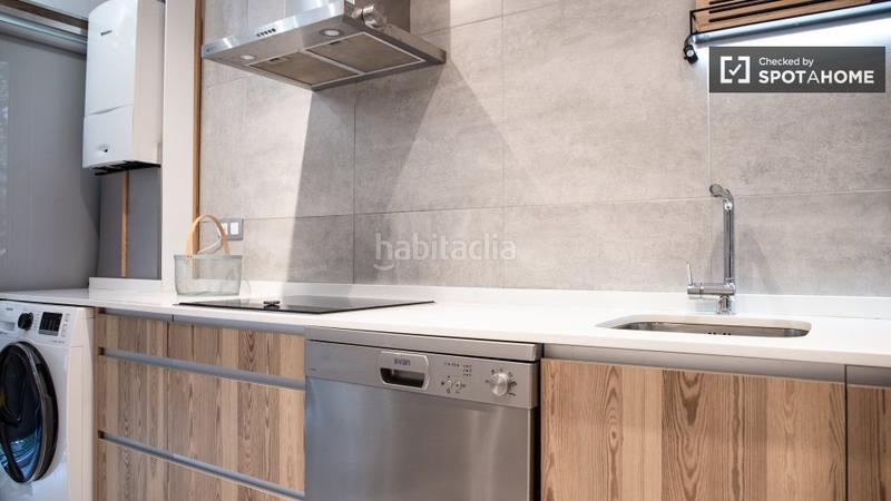 Foto 4df53982-ddc2-4b9e-b9d4-6c16c49a817b. Rent flat with heating in Tres Olivos-Valverde Madrid