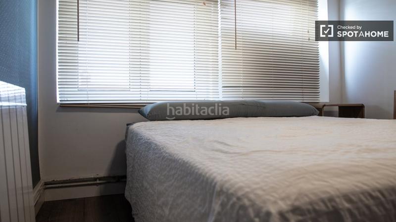 Foto 982ff123-b16e-42e8-9110-430ed1ffaef2. Rent flat with heating in Tres Olivos-Valverde Madrid