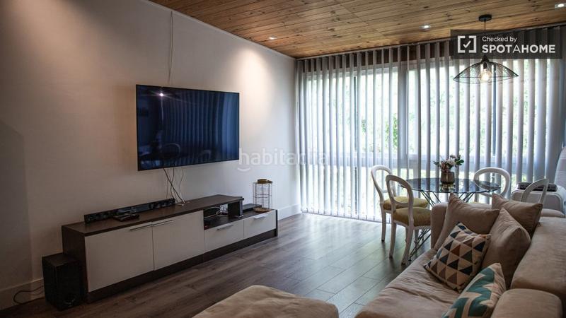 Foto d78eeeff-8520-4a83-aa70-f0a2a20ae0fd. Rent flat with heating in Tres Olivos-Valverde Madrid