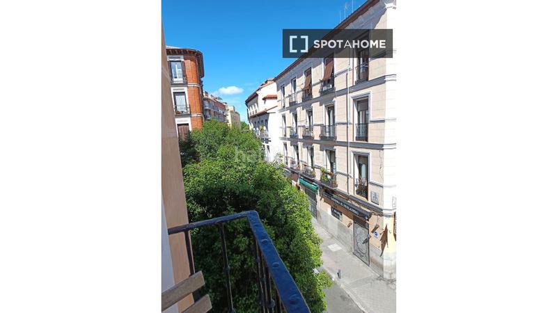 Foto 35f5f192-90de-443a-b7c6-cdf27251dc41. Alquiler piso apartamento de 3 dormitorios en alquiler en embajadores, en Madrid