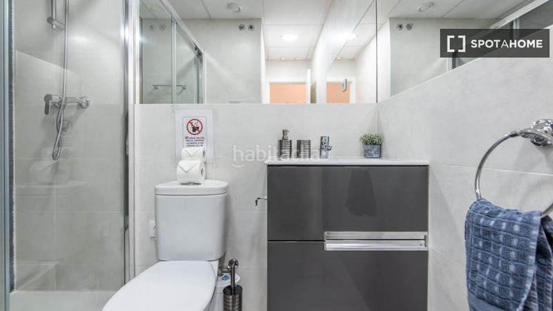 Foto cc11ce07-b01e-46ac-b563-e489f57c7855. Alquiler piso apartamento de 3 dormitorios en alquiler en embajadores, en Madrid