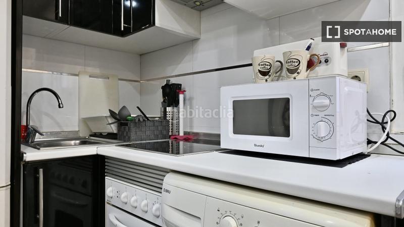 Foto 1ccb5d1a-d2c1-42e2-988a-558cdf11367e. Alquiler piso estudio en alquiler en Numancia, en Madrid
