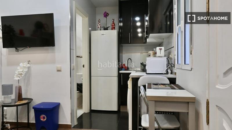 Foto 3dce5c39-ae62-404d-be93-e12a44b8926a. Alquiler piso estudio en alquiler en Numancia, en Madrid