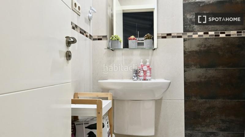 Foto cdf26c66-6e06-405f-b2d2-3e6cf9d9eb0f. Alquiler piso estudio en alquiler en Numancia, en Madrid