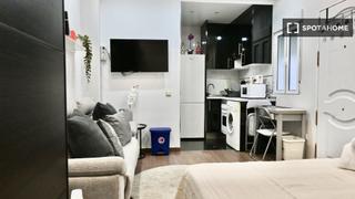 Rent Flat in Numancia. Estudio en alquiler en numancia, madrid