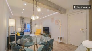 Rent Flat in Hispanoamérica-Bernabéu. Apartamento de 2 dormitorios en alquiler en hispanoamérica, madr