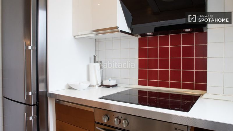 Foto f7e28f01-23f8-4238-a623-7bdd5993c417. Rent flat with heating in Pacífico Madrid