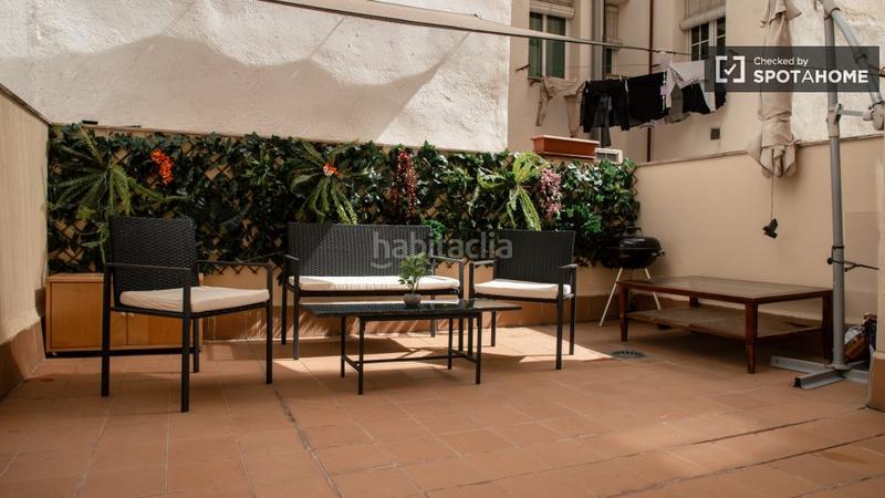 Foto 1b55f8fa-f6a5-4996-a36f-2d07f2a7f3a5. Alquiler piso apartamento de 1 dormitorio en alquiler en embajadores, en Madrid