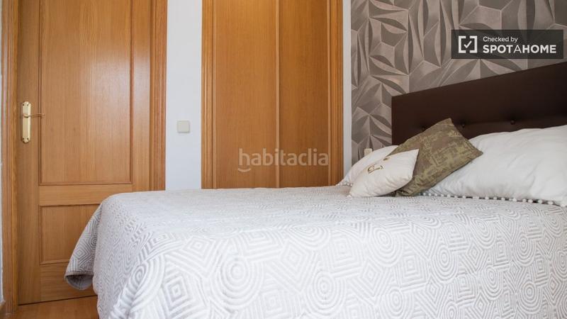 Foto 2637dc5c-f9eb-48f6-be77-c1ea0fe3a8da. Alquiler piso apartamento de 1 dormitorio en alquiler en embajadores, en Madrid