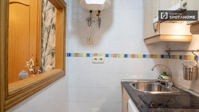 Foto d769c6ee-9293-4978-b0b1-7146b1386349. Alquiler piso apartamento de 1 dormitorio en alquiler en embajadores, en Madrid