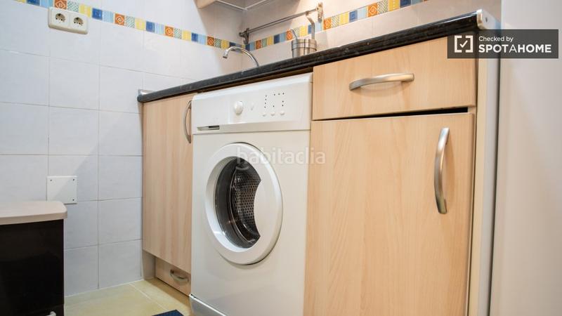 Foto ff78bb4f-f591-42fb-a074-9bb210043bef. Alquiler piso apartamento de 1 dormitorio en alquiler en embajadores, en Madrid