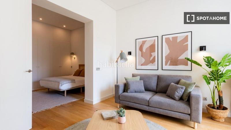 Foto 3aa6fde9-e681-4fc8-a9d0-d2cd00b0494f. Alquiler piso apartamento de 2 dormitorios en alquiler en malasaña, en Madrid