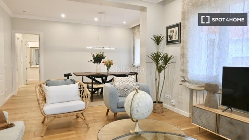 Foto e7f77e33-31f7-482c-87cb-573869071d4a. Alquiler piso apartamento de 3 habitaciones en alquiler en Madrid