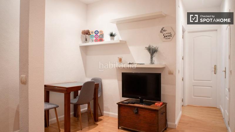 Foto cdfb1b52-a282-4f3f-bef3-f8eb5bb52af3. Alquiler piso  de 1 dormitorio en alquiler en argelles, . en Madrid