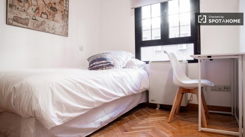 Foto 945fa1cc-4d27-41eb-83a5-498d95e05e3a. Location appartement avec chauffage dans Valdeacederas Madrid